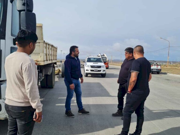 continua-el-plan-de-bacheo,-esta-vez-en-la-costanera