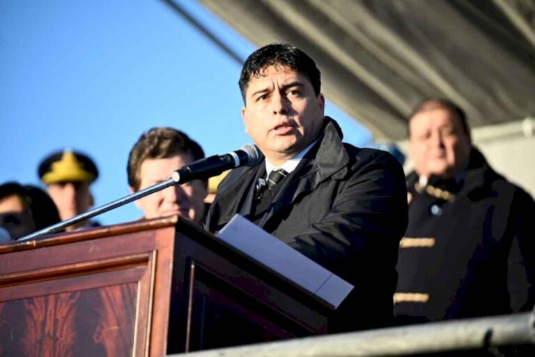 vidal:-hoy-la-historia-nos-toca-la-puerta-y-nos-pide-patriotismo