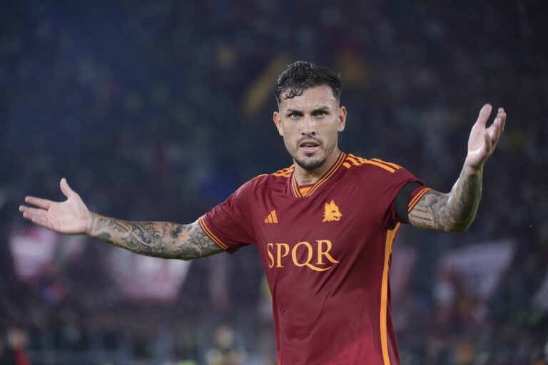 Paredes se aleja de Boca