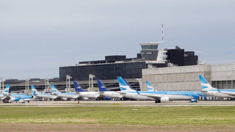 Polémica: tributaristas y abogados cuestionan el DNU sobre el Fondo Nacional de Turismo
