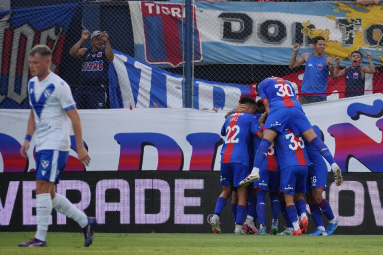 Liga Profesional: Tigre sacó provecho de los errores de Vélez