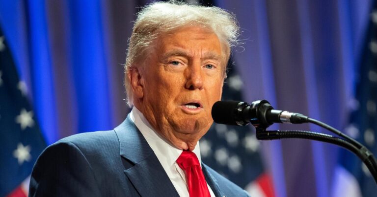 Trump anuncia un arancel del 25 por ciento a las importaciones de México y Canadá
