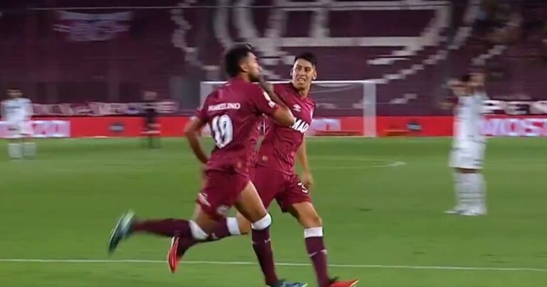 Lanús le gana 2-0 a Sarmiento desde el arranque