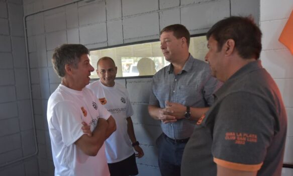 Biss acompañó a Bigornia en la presentación de la Clínica de Hockey de Lombi Project