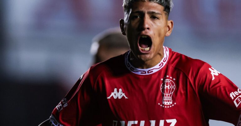 Copa Argentina: Huracán sufrió pese al golazo de Gil y Platense avanzó a los 16avos de final