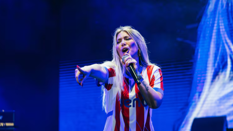 Wanda Nara fue ovacionada en Paraguay y le mandó un palito a Icardi: «Las mujeres somos fuertes»