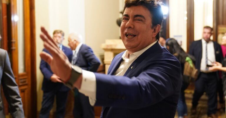 Fernando Espinoza va a juicio oral acusado de haber abusado sexualmente a una secretaria privada