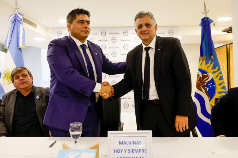 Acuerdo entre YPF y Santa Cruz: Esperamos que la producción de petróleo suba entre un 19% y un 24%