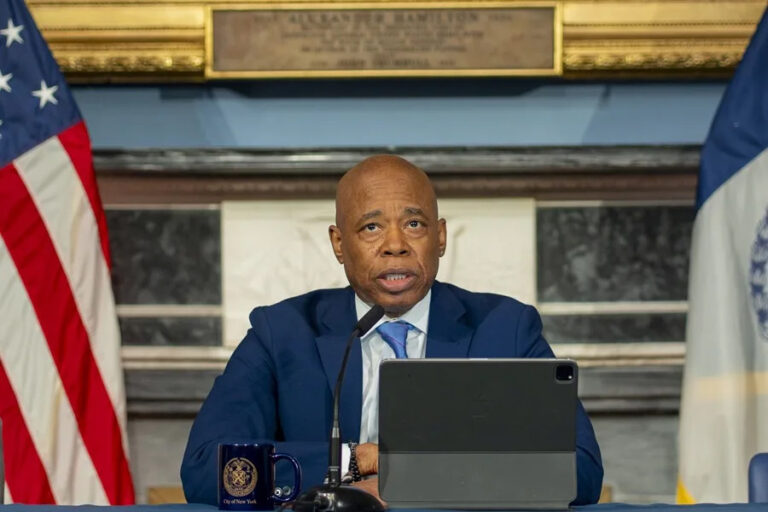 «Vivan sin miedo a ser deportados»