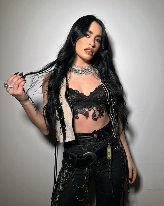 Lali llega a la Patagonia y desembarcará en Comodoro con un show inédito