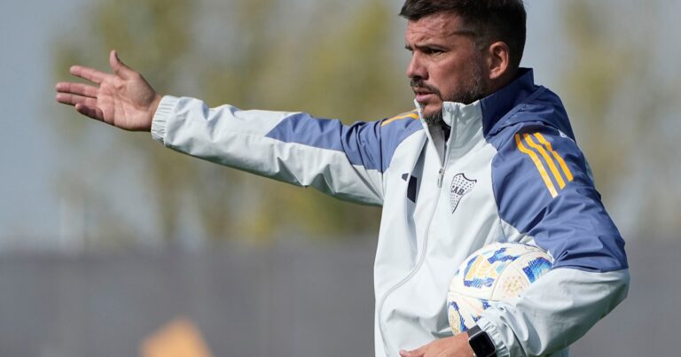 La decisión que tomó Riquelme con Herrón tras una reunión en Boca Predio