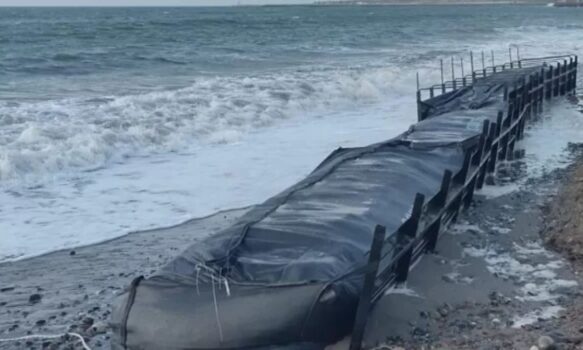 Colocarán más geotubos para intentar contener la erosión en la costa de Playa Unión