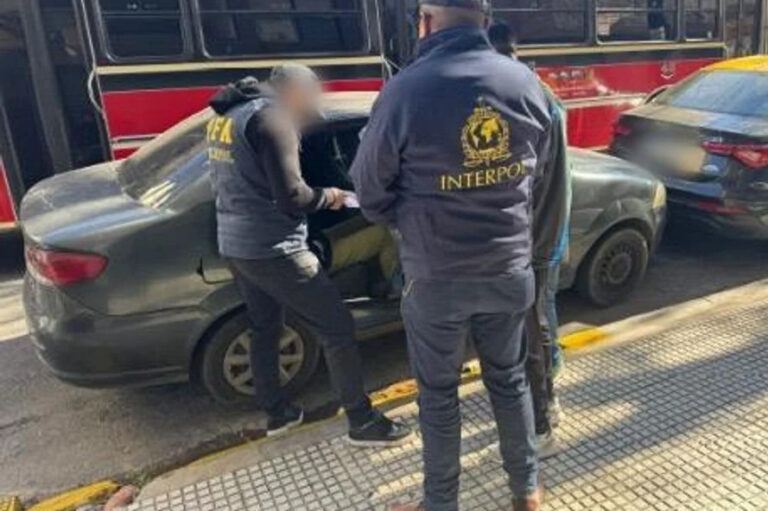 Detienen en Palermo a un hombre ruso buscado en su país