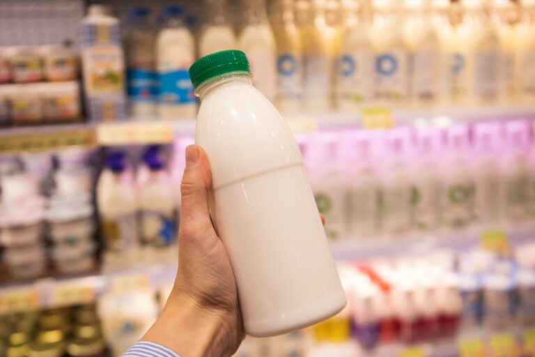 La bebida refrescante ideal para personas mayores de 60 años: se hace con 5 ingredientes