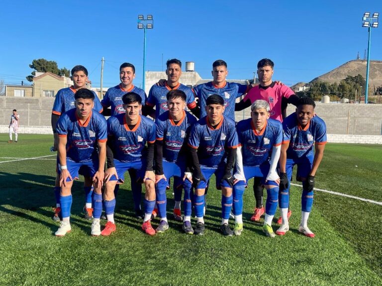 La CAI continúa a paso firme y goleó a Huracán en la previa del clásico comodorense