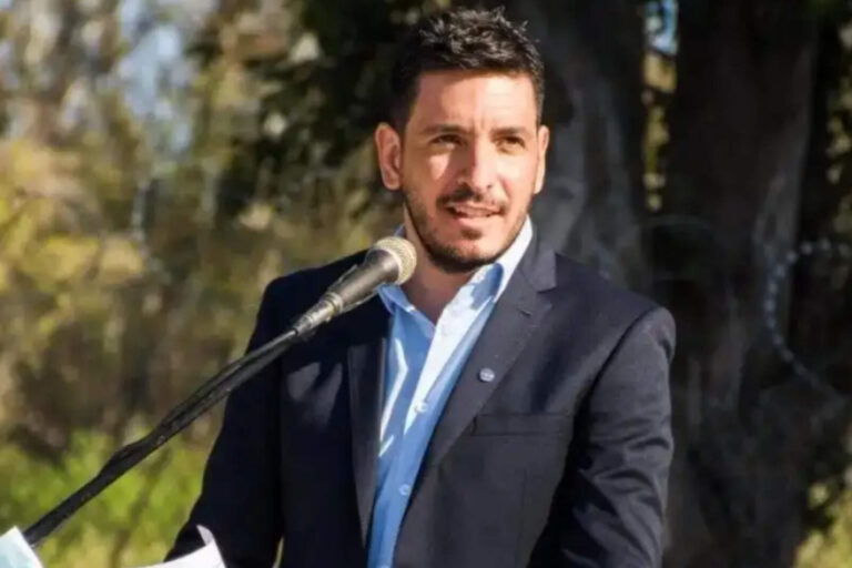 Ferrer convoca Zoom sin temario claro y profundiza la crisis interna en la UCR Córdoba