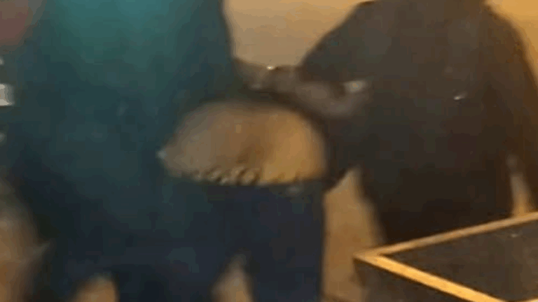 Se resistió a ser excluido de su hogar y terminó preso