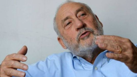 Joseph Stiglitz advirtió que Argentina está a las puertas de otra crisis por la deuda con el FMI