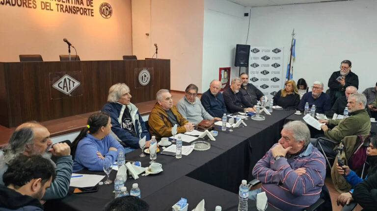 Sindicalistas y movimientos sociales preparan movilización del 7 de agosto