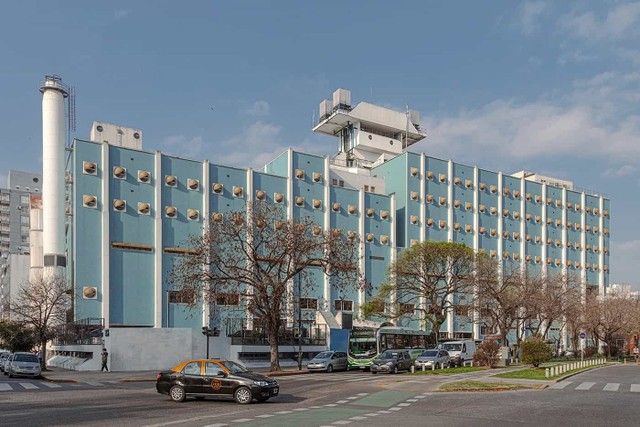 Cierra el Hospital Naval?: la Armada desactiva convenio clave y peligran 500 empleos