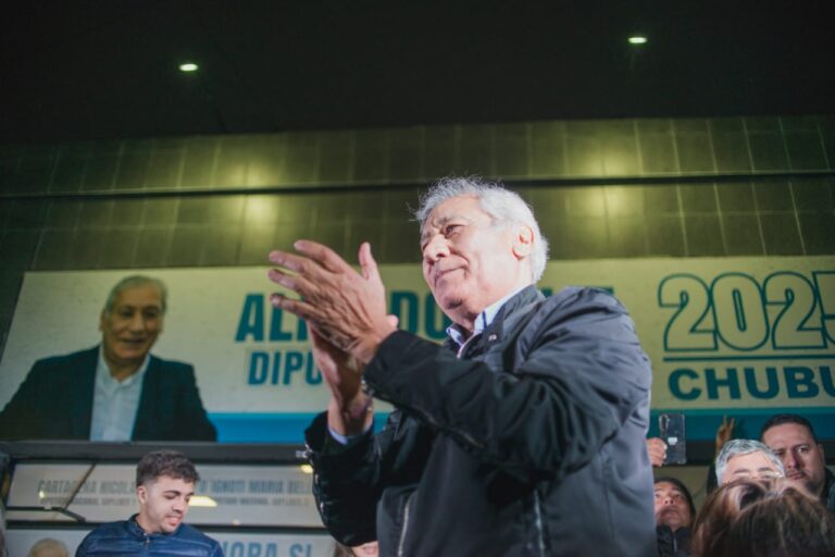 Béliz: Nuestra obligación es con los trabajadores y los jubilados, no con los grandes poderes