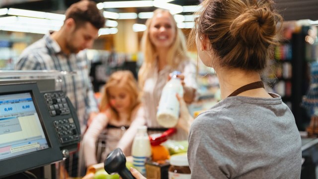 Tras los aumentos, estos serán los sueldos de empleados de comercio en septiembre 2025