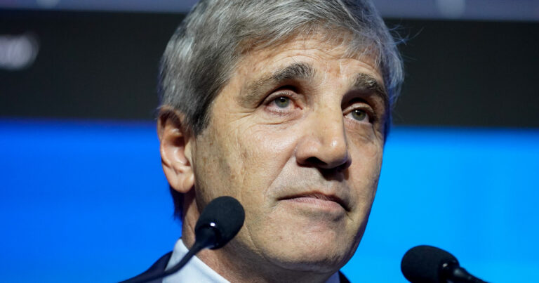 El Gobierno enfrenta un nuevo test para contener el dólar y refinanciar pagos de deuda