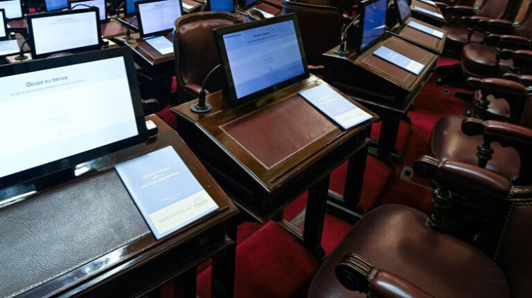 Sesiona este jueves el Senado