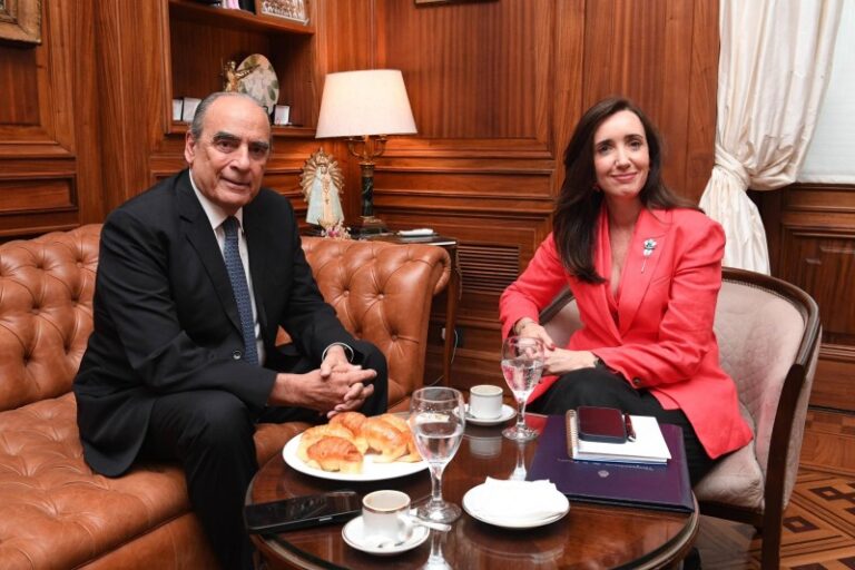 Sugestivo pedido de perdón de Francos a Villarruel tras vincularla con Spagnuolo