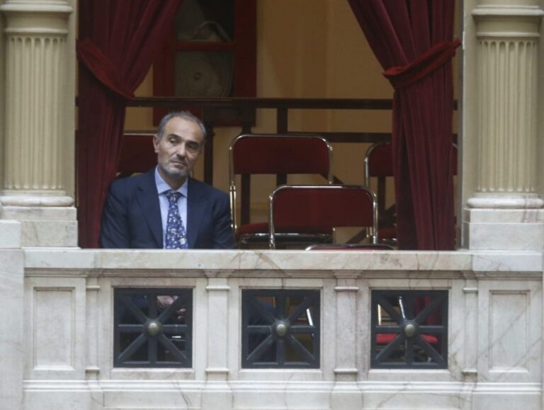 Ante la presión del PRO para que lo echen, Lule Menem salió a defenderse y culpó al kirchnerismo de las coimas