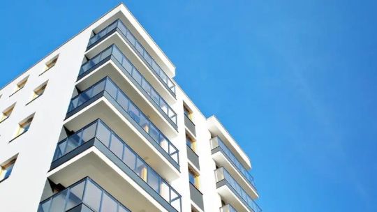 Cuánto cuesta comprar una casa o un departamento en CABA: los barrios más caros y baratos