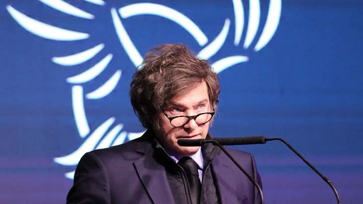 Javier Milei visita el Regimiento de Patricios en medio de la polémica por la filtración de los audios