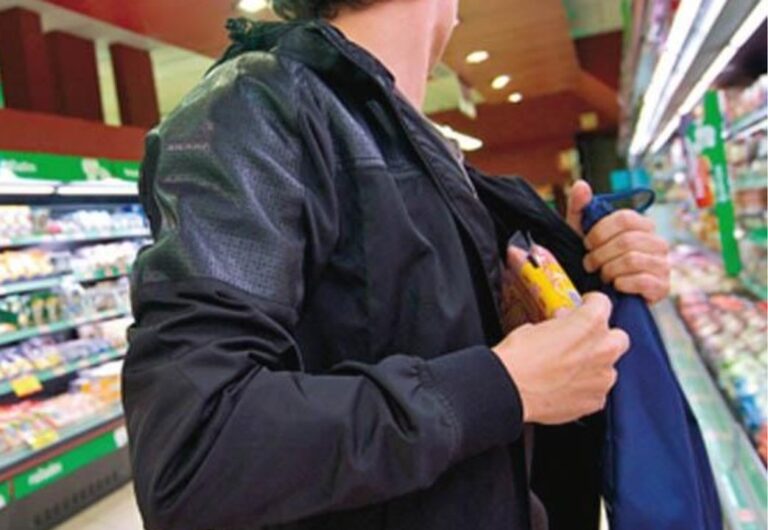 Aumentan los robos de comida en Comodoro: qué pasa con los detenidos y cuál es la reacción de la Policía