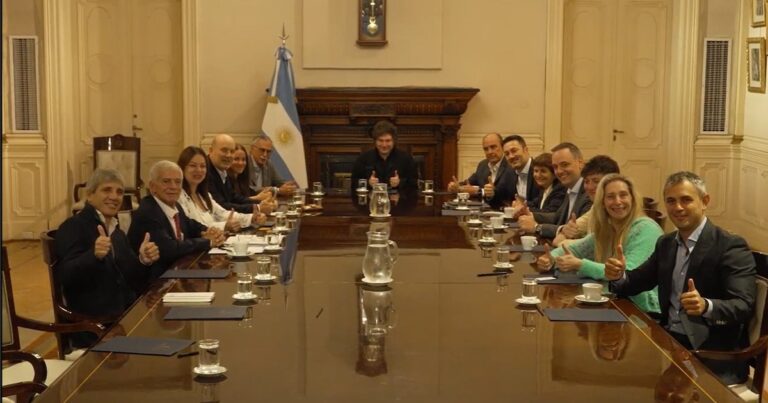 Reunión de Gabinete: Javier Milei escuchó a sus ministros, dio un respiro a la campaña y se enfocó en la gestión