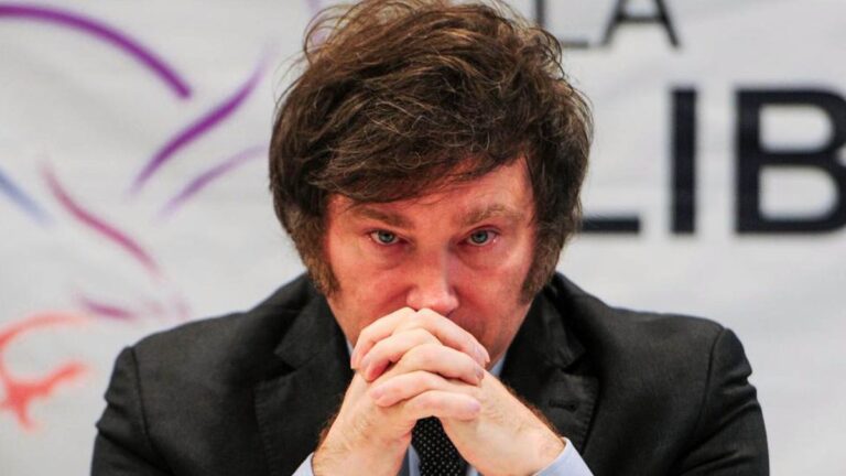 Javier Milei reúne a todo su Gabinete tras la paliza ante Axel Kicillof en provincia de Buenos Aires