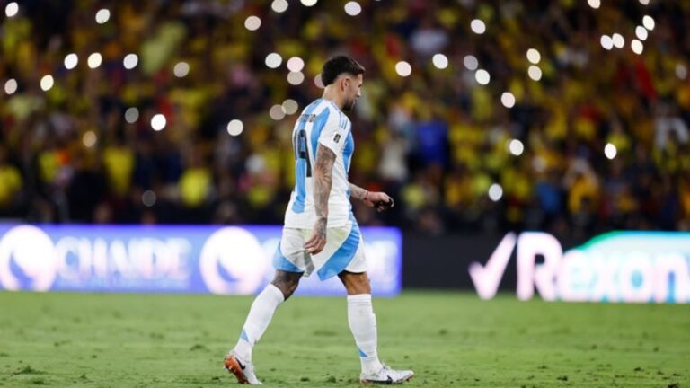 El emotivo mensaje de Nicolás Otamendi tras su expulsión ante Ecuador: «Orgulloso de este grupo…»