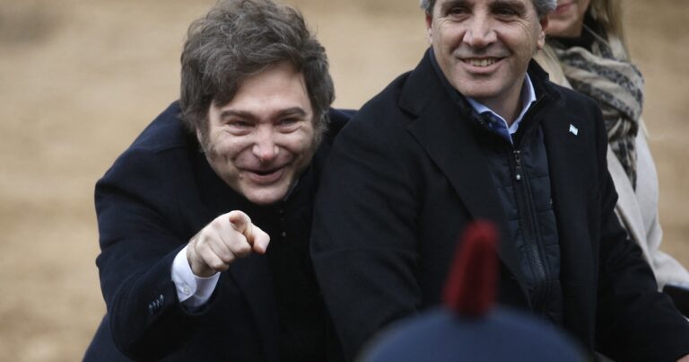 La economía preelectoral: dólar entre bandas, actividad planchada e inflación cerca de 2%