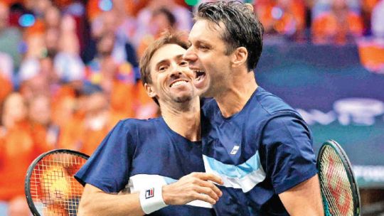 El dúo Zeballos-Molteni confirmó el cupo argentino en la final de la Davis
