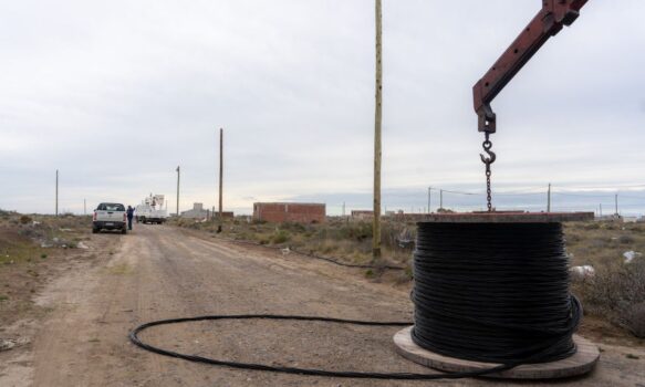 Iniciaron las tareas de energización para 100 familias del Área 31