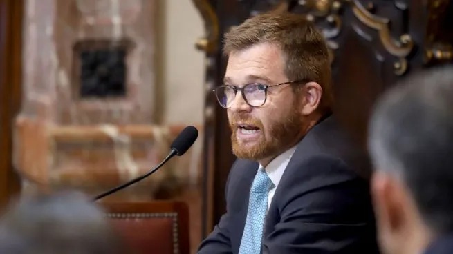 Massot le reclamó a Milei que revise su política cambiaria