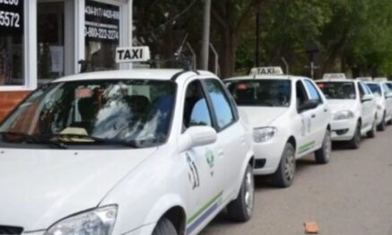 Taxistas de Trelew enfrentan dificultades debido a la baja demanda y problemas de estacionamiento