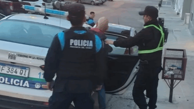 Detienen a un hombre con pedido de captura en pleno centro