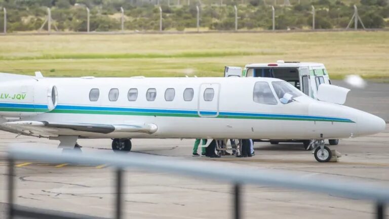 Regresó a la Patagonia Karina Rott, la vecina de Las Grutas que sufrió un grave accidente en México