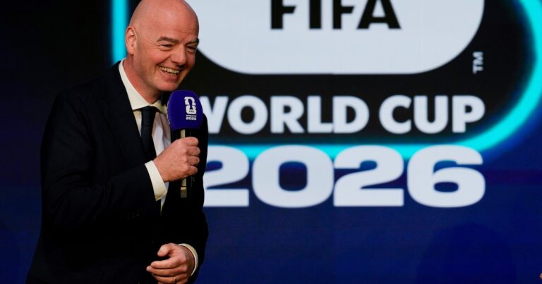 De la mano de Infantino, la FIFA creó un Fondo de Paz para «promover los valores unificadores del fútbol»