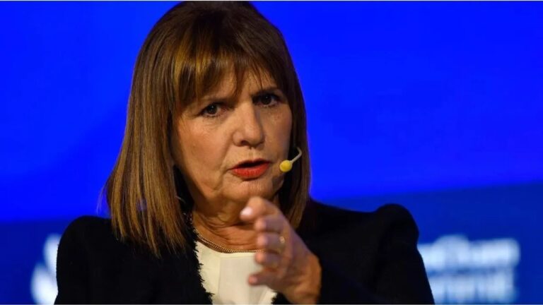 Bullrich busca sancionar la reforma laboral antes de fin de año