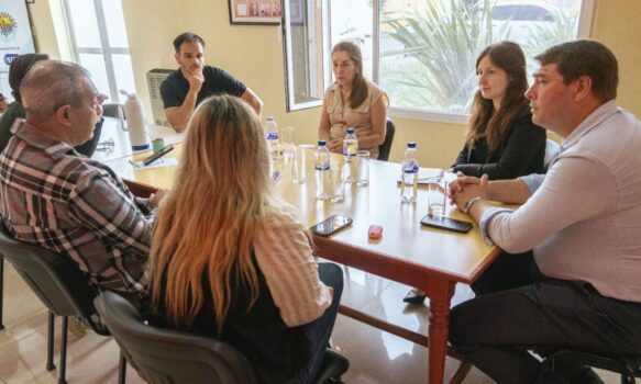 Comerciantes de Rawson presentaron el proyecto La noche de los comercios para impulsar las ventas en vísperas de las fiestas
