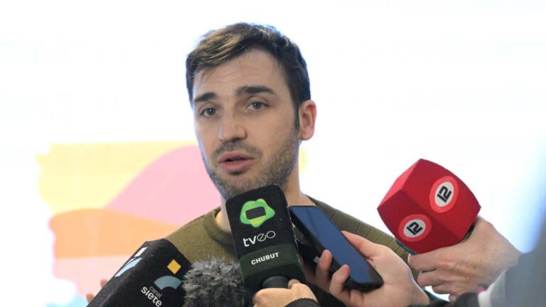 Torres anunció millonaria inversión en obras para Rawson