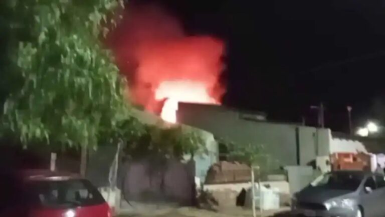 Patagonia: una cañita voladora desató un incendio y una familia perdió su vivienda en Navidad