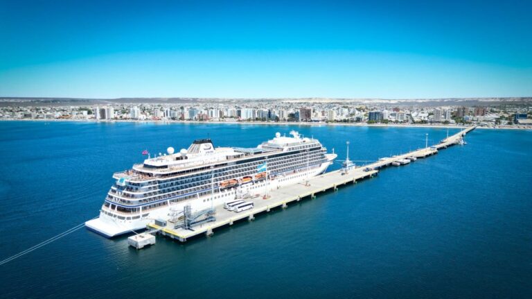 Puerto Madryn afianza su posicionamiento como destino de cruceros con la llegada del Viking Jupiter