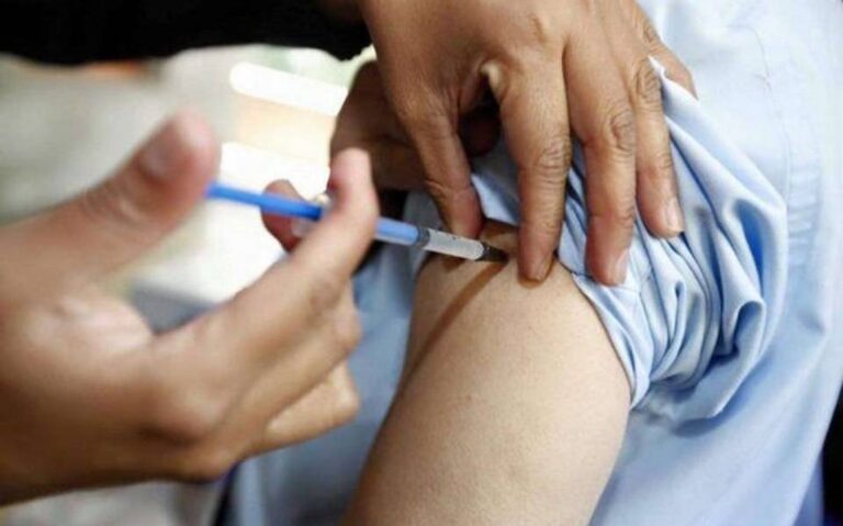 Adelantan la segunda dosis de la vacuna Triple Viral: a qué edad deberán aplicársela los más chicos